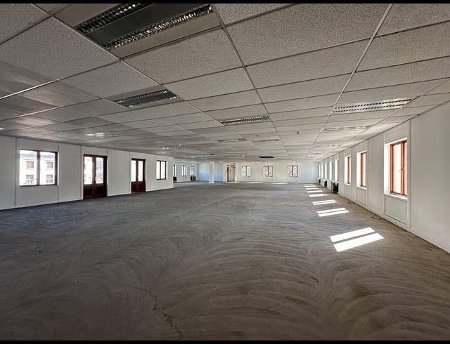 1,315M² OFFICE TO LET IN SANDTON CENTRAL